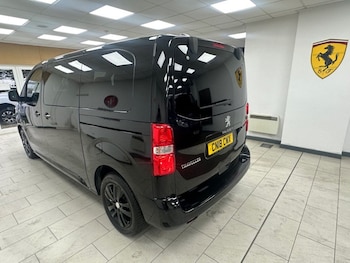 Used Peugeot Traveller 2018 for sale - 78650060: Photo