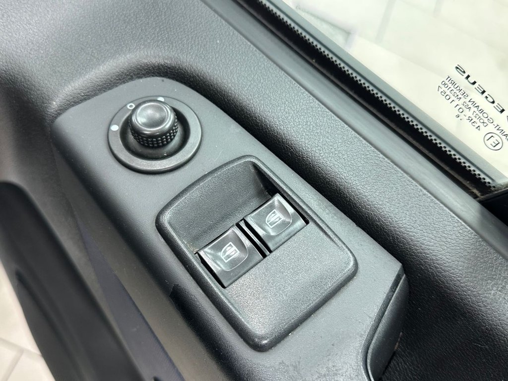 Used Vauxhall Vivaro 2016 for sale - 77059725: Photo 29