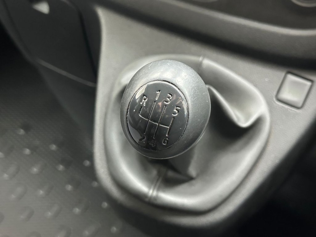 Used Vauxhall Vivaro 2016 for sale - 77059725: Photo 36