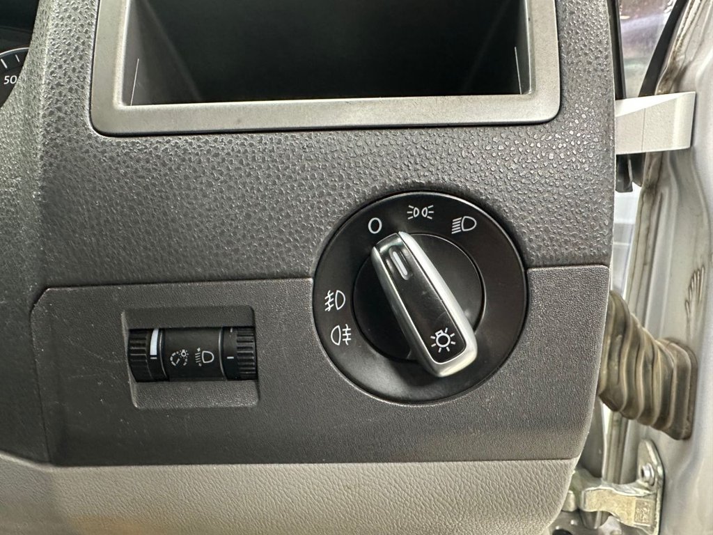 Used Volkswagen Transporter 2014 for sale - 77161746: Photo 33