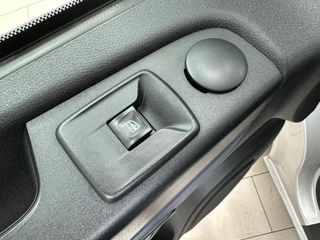 Used Vauxhall Vivaro 2017 for sale - 76481498: Photo 26