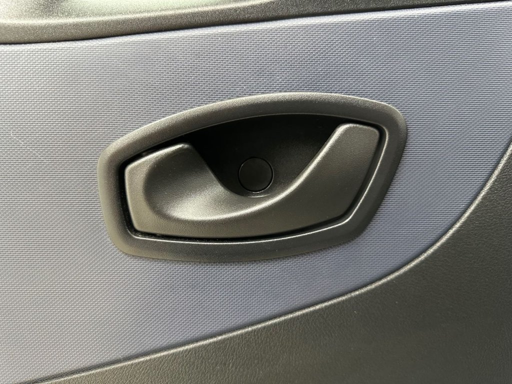 Used Vauxhall Vivaro 2017 for sale - 76481498: Photo 27