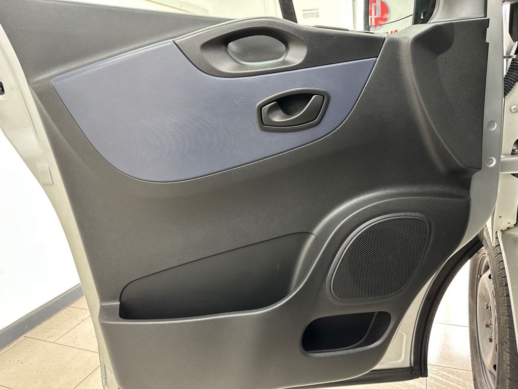 Used Vauxhall Vivaro 2017 for sale - 76481498: Photo 28