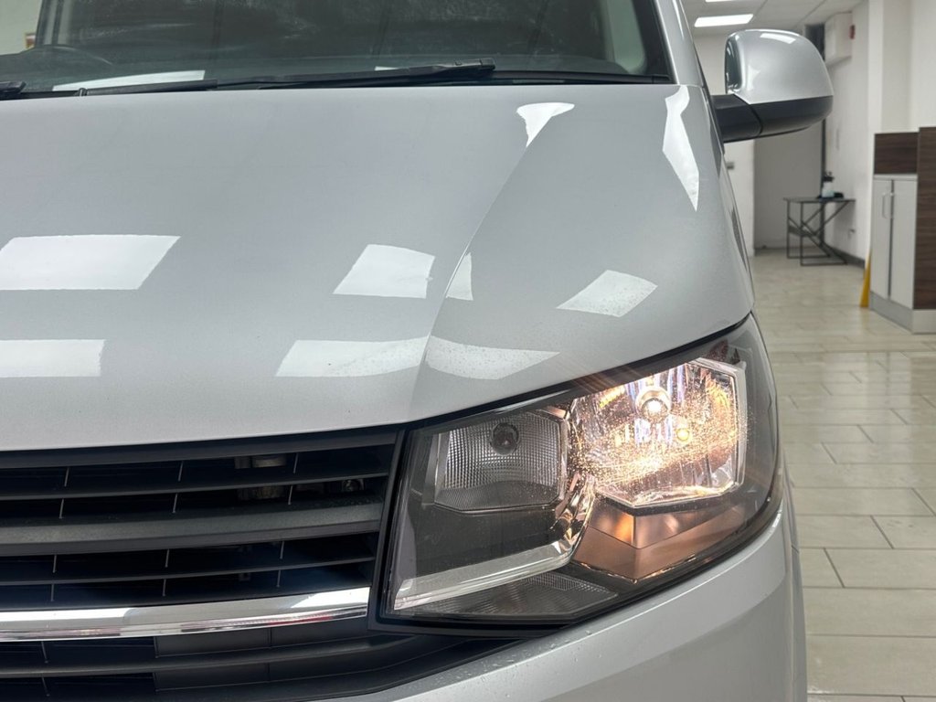 Used Volkswagen Transporter 2017 for sale - 77764990: Photo 16