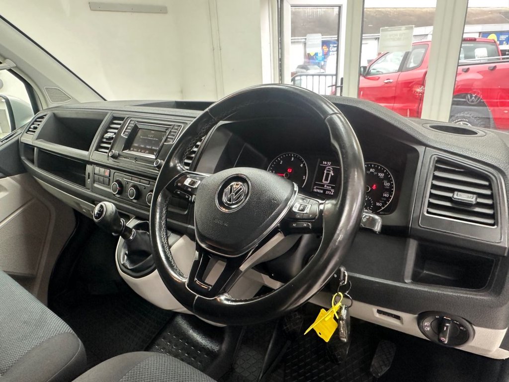 Used Volkswagen Transporter 2017 for sale - 77764990: Photo 3