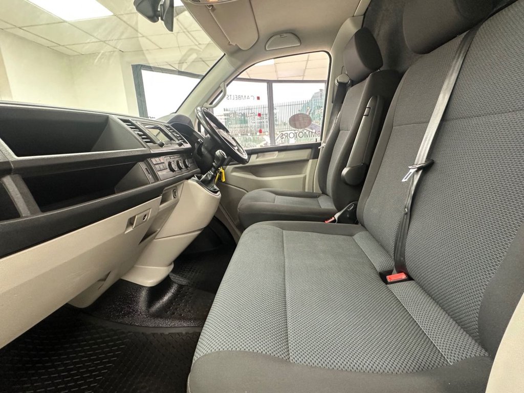 Used Volkswagen Transporter 2017 for sale - 77764990: Photo 42