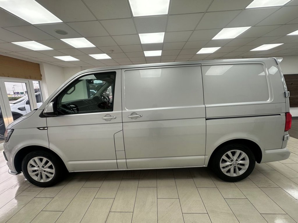 Used Volkswagen Transporter 2017 for sale - 77764990: Photo 7