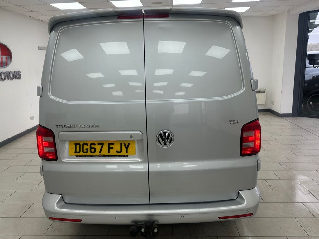 Used Volkswagen Transporter 2017 for sale - 77764990: Photo 9