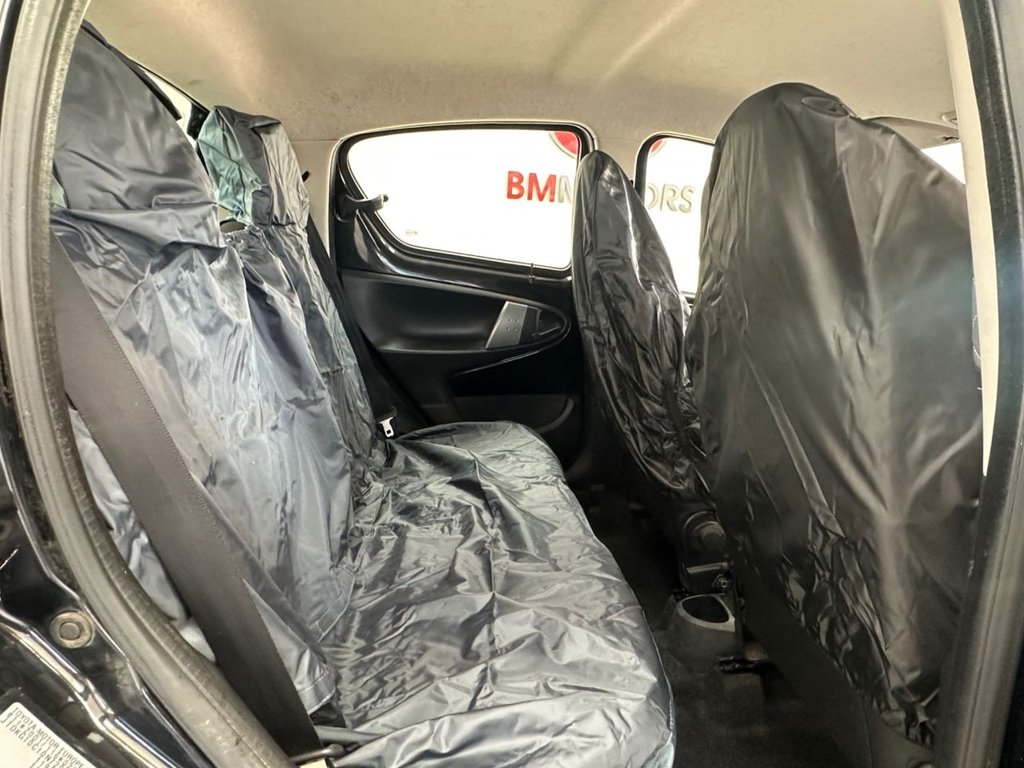 Used Toyota AYGO 2014 for sale - 77967582: Photo 25