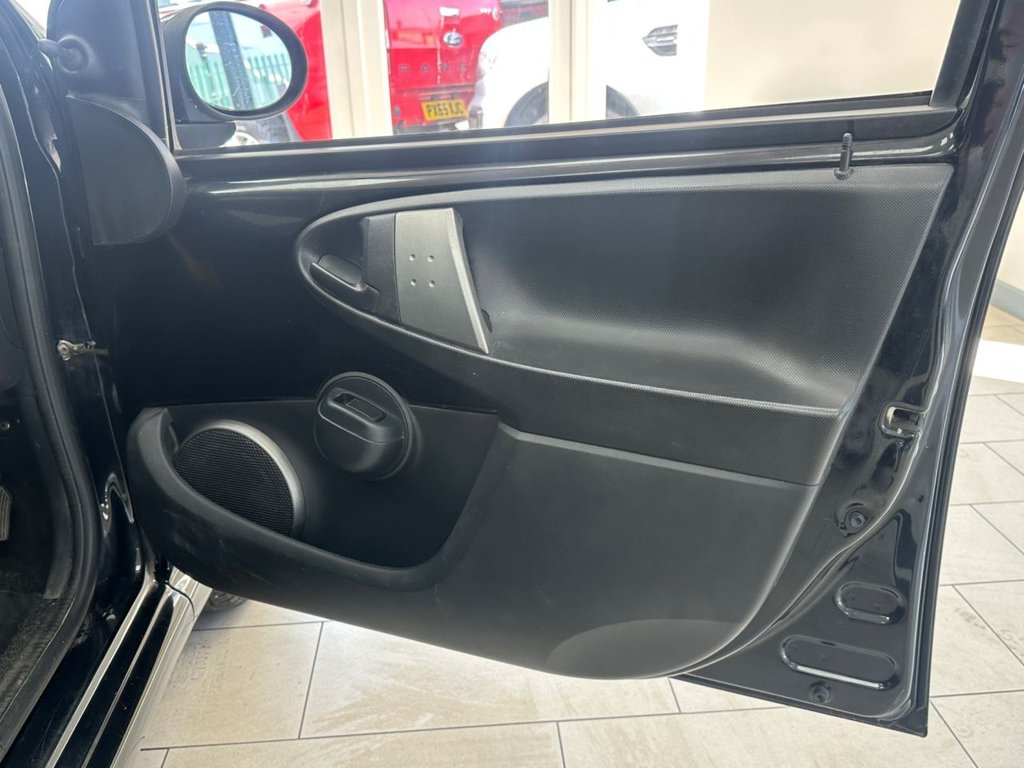 Used Toyota AYGO 2014 for sale - 77967582: Photo 27