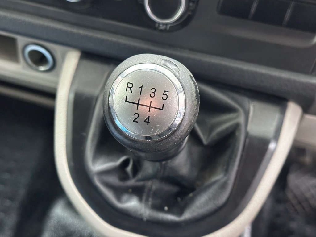 Used Volkswagen Transporter 2017 for sale - 77037689: Photo 32