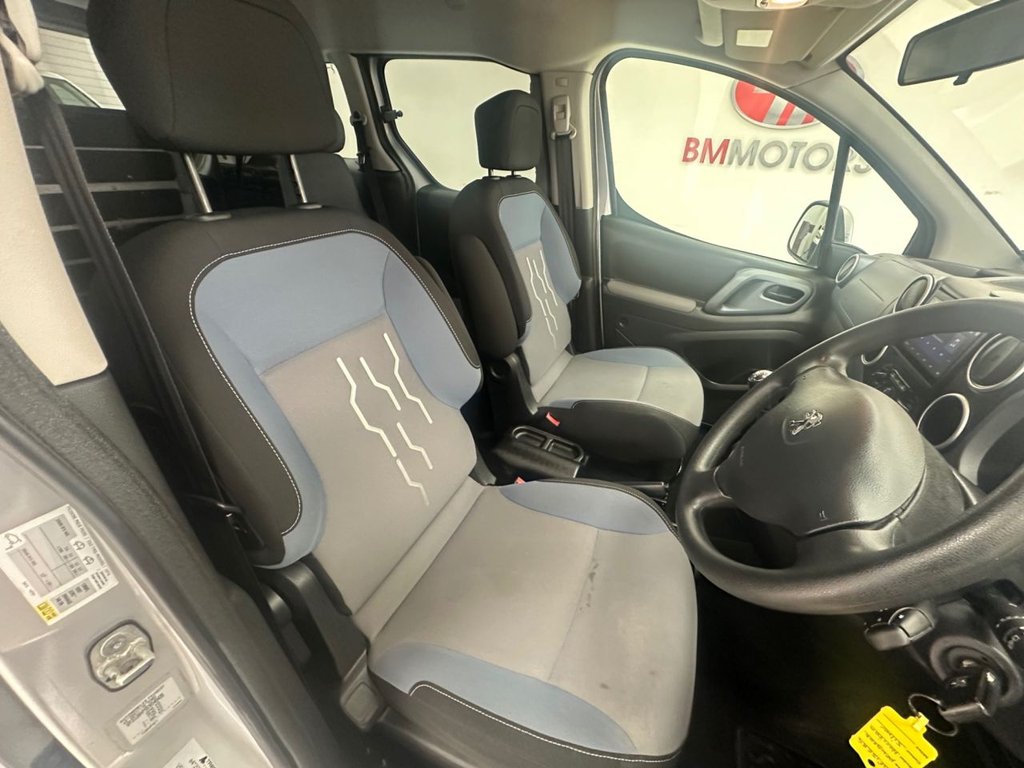 Used Peugeot Partner Tepee 2015 for sale - 78097247: Photo 3