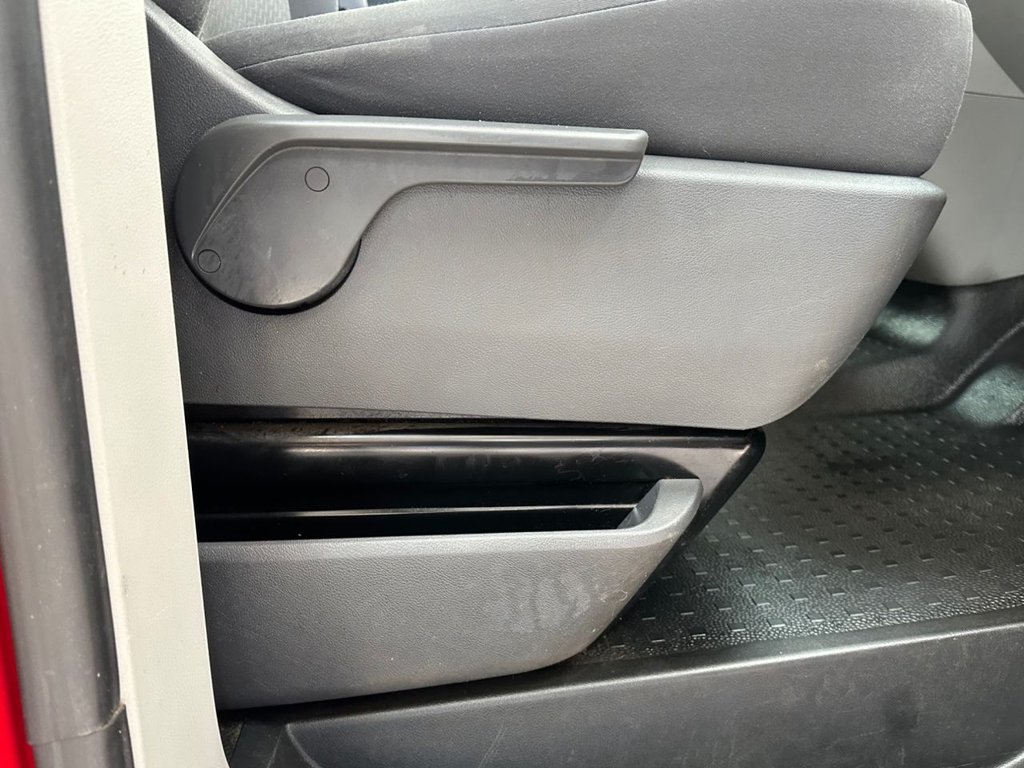 Used Volkswagen Transporter 2014 for sale - 77394506: Photo 23