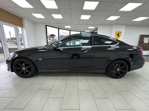 Used Mercedes-Benz C-Class 2012 for sale - 76210471: Photo 10