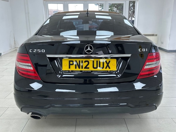 Used Mercedes-Benz C-Class 2012 for sale - 76210471: Photo 12