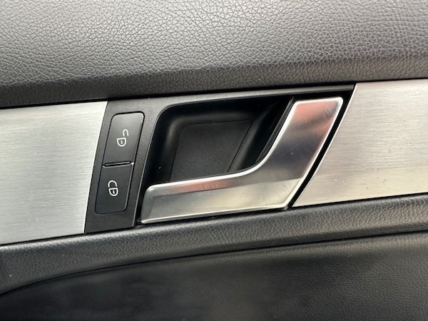Used Mercedes-Benz C-Class 2012 for sale - 76210471: Photo 35