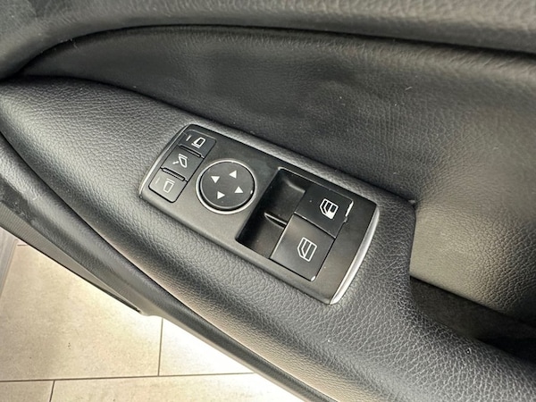 Used Mercedes-Benz C-Class 2012 for sale - 76210471: Photo 39