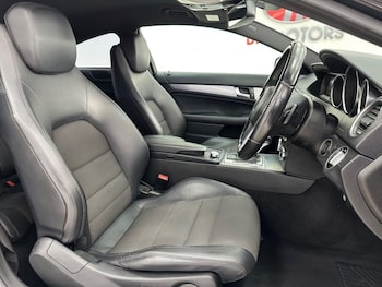 Used Mercedes-Benz C-Class 2012 for sale - 76210471: Photo