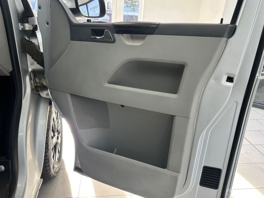 Used Volkswagen Transporter Shuttle 2010 for sale - 78110436: Photo 16