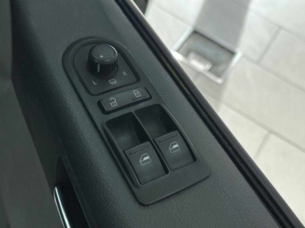 Used Volkswagen Transporter Shuttle 2010 for sale - 78110436: Photo 19