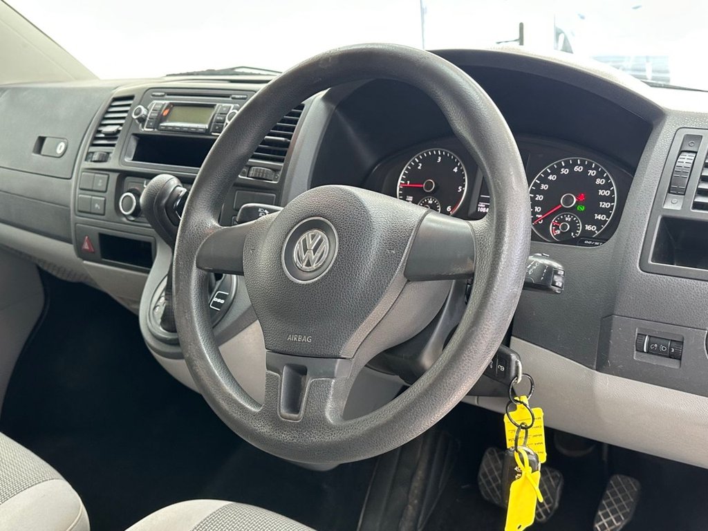 Used Volkswagen Transporter Shuttle 2010 for sale - 78110436: Photo 3