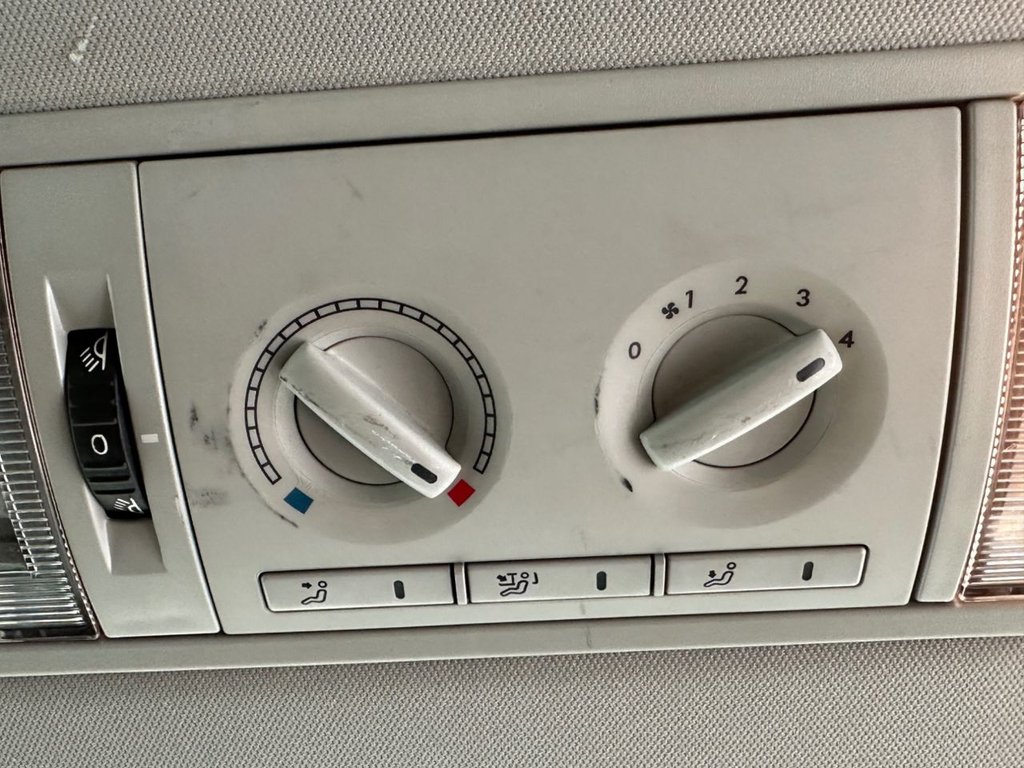 Used Volkswagen Transporter Shuttle 2010 for sale - 78110436: Photo 33