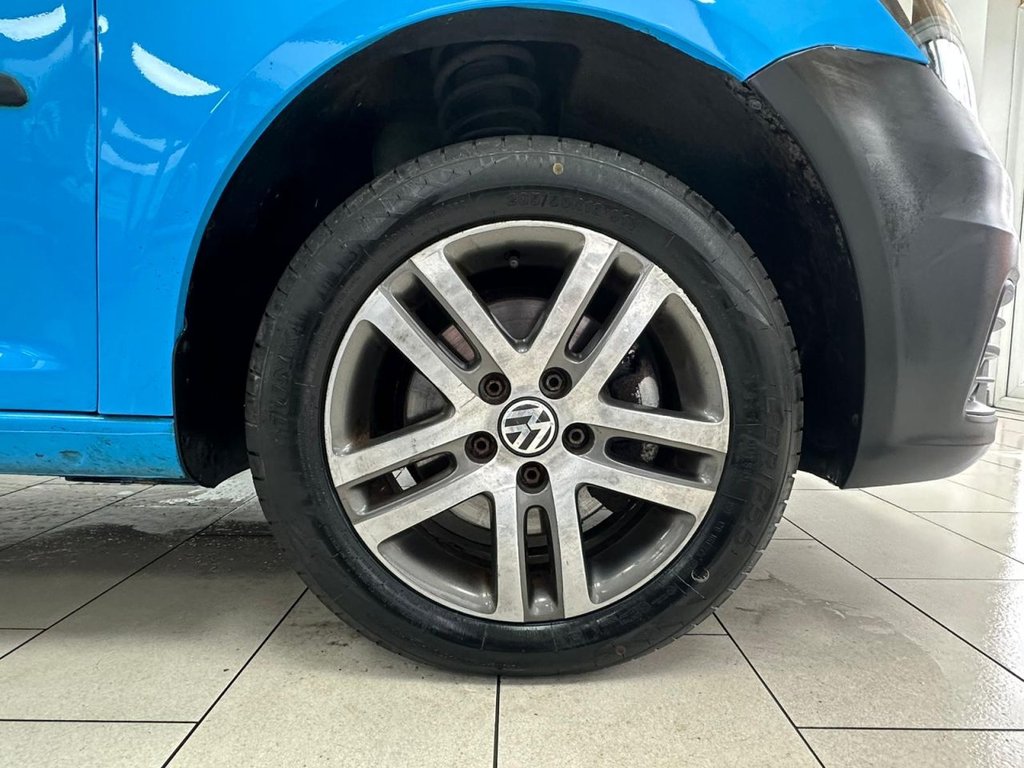 Used Volkswagen Caddy Maxi 2015 for sale - 77748352: Photo 12