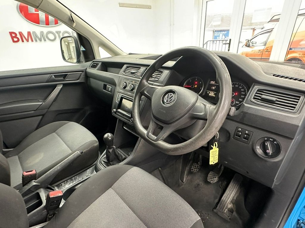 Used Volkswagen Caddy Maxi 2015 for sale - 77748352: Photo 24