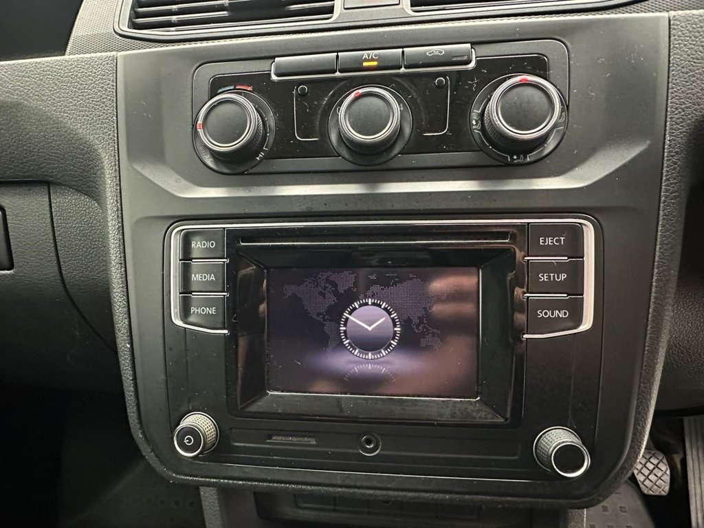 Used Volkswagen Caddy Maxi 2015 for sale - 77748352: Photo 35