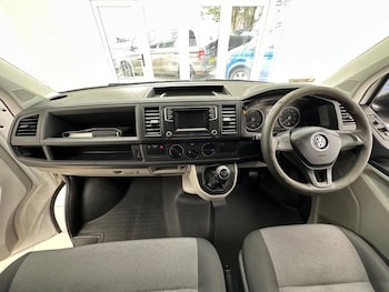 Used Volkswagen Transporter 2019 for sale - 75503133: Photo
