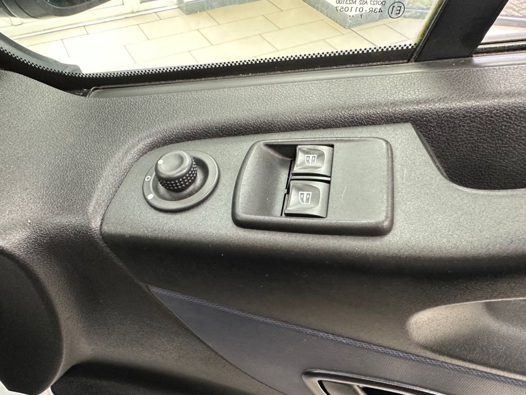 Used Vauxhall Vivaro 2018 for sale - 77092190: Photo 18