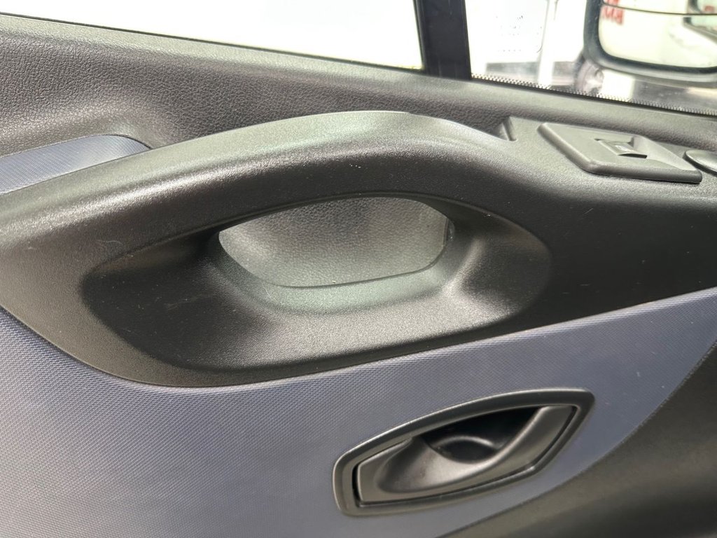 Used Vauxhall Vivaro 2018 for sale - 77092190: Photo 38