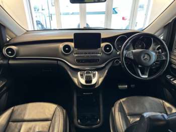 Used Mercedes-Benz V-Class 2016 for sale - 74065323: Photo