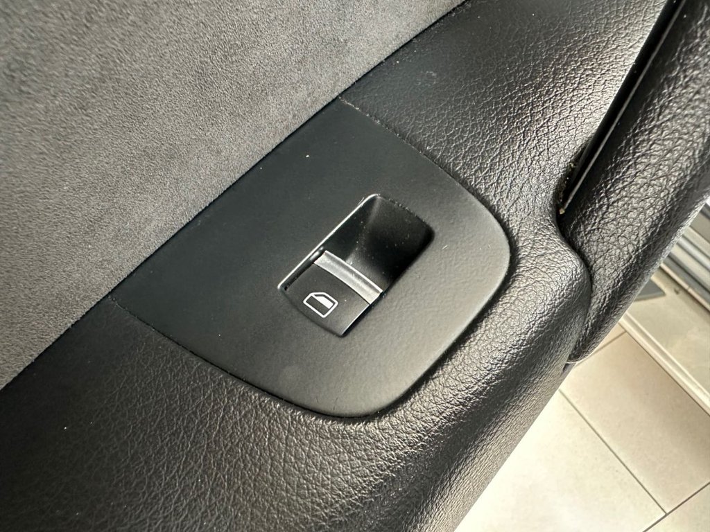 Used Audi Q7 2012 for sale - 76132376: Photo 33