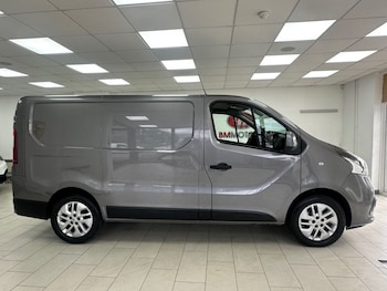 Used Renault Trafic 2017 for sale - 78330102: Photo