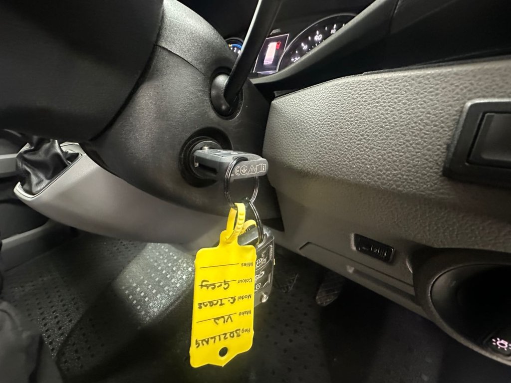 Used Volkswagen Transporter 2021 for sale - 77642198: Photo 36