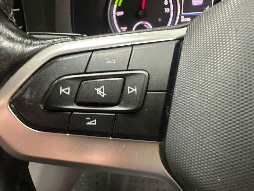 Used Volkswagen Transporter 2021 for sale - 77642198: Photo 38