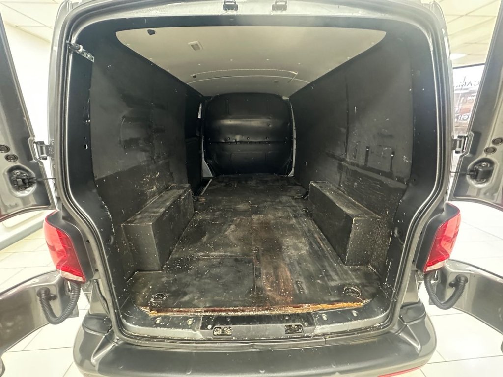 Used Volkswagen Transporter 2021 for sale - 77642198: Photo 6