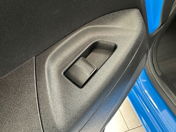 Used Peugeot 108 2016 for sale - 76266912: Photo 24