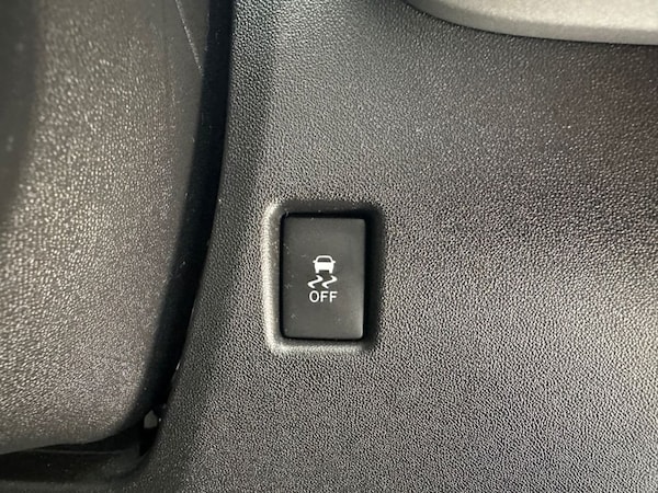 Used Peugeot 108 2016 for sale - 76266912: Photo 33