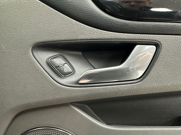 Used Ford Tourneo Custom 2020 for sale - 76297199: Photo 39