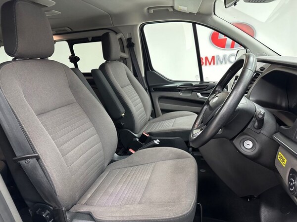 Used Ford Tourneo Custom 2020 for sale - 76297199: Photo 3