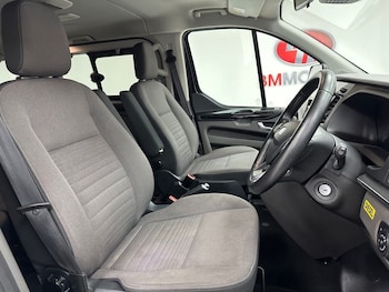 Used Ford Tourneo Custom 2020 for sale - 76297199: Photo 3