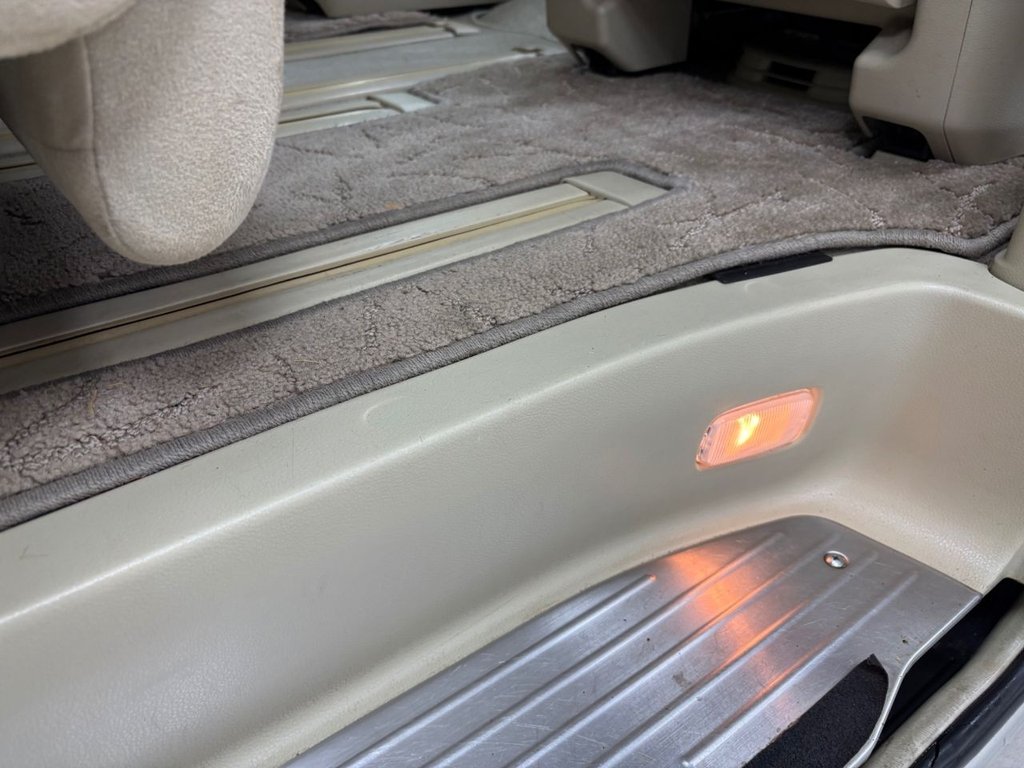 Used Nissan Elgrand 2021 for sale - 77369026: Photo 48