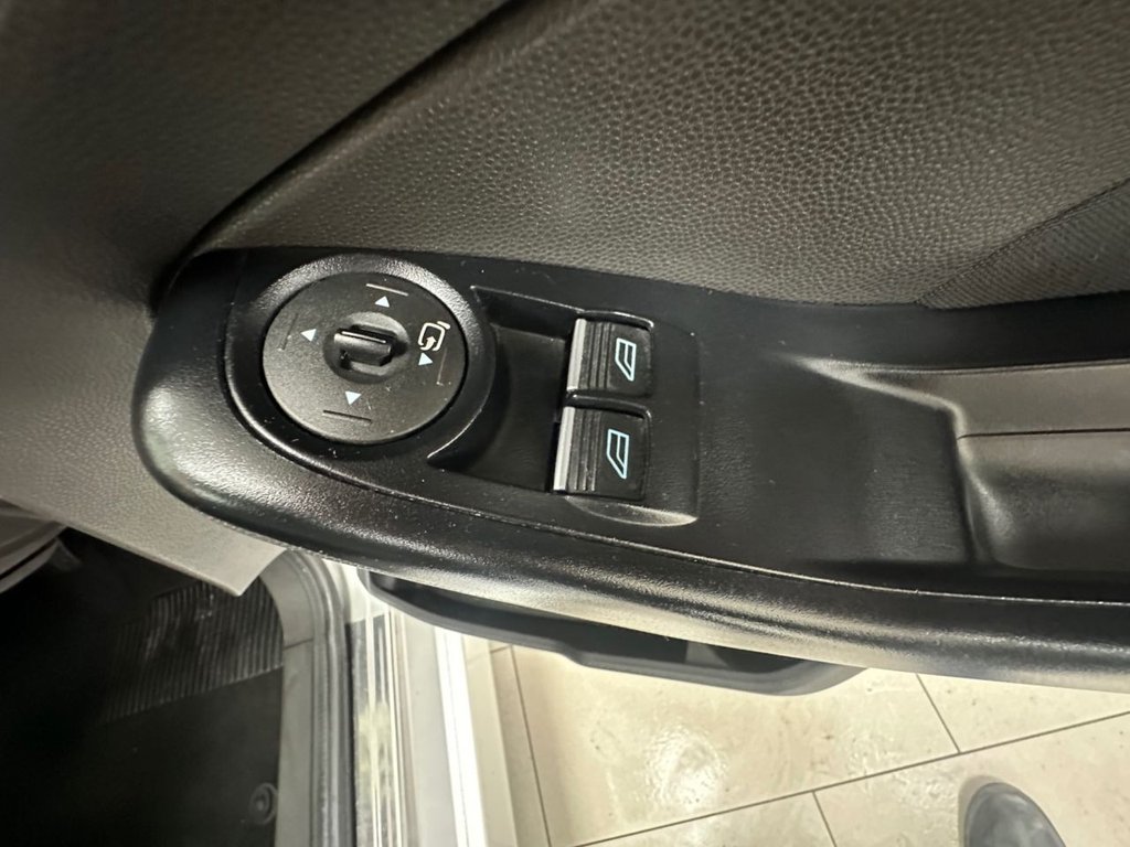 Used Ford Fiesta 2016 for sale - 77621060: Photo 33