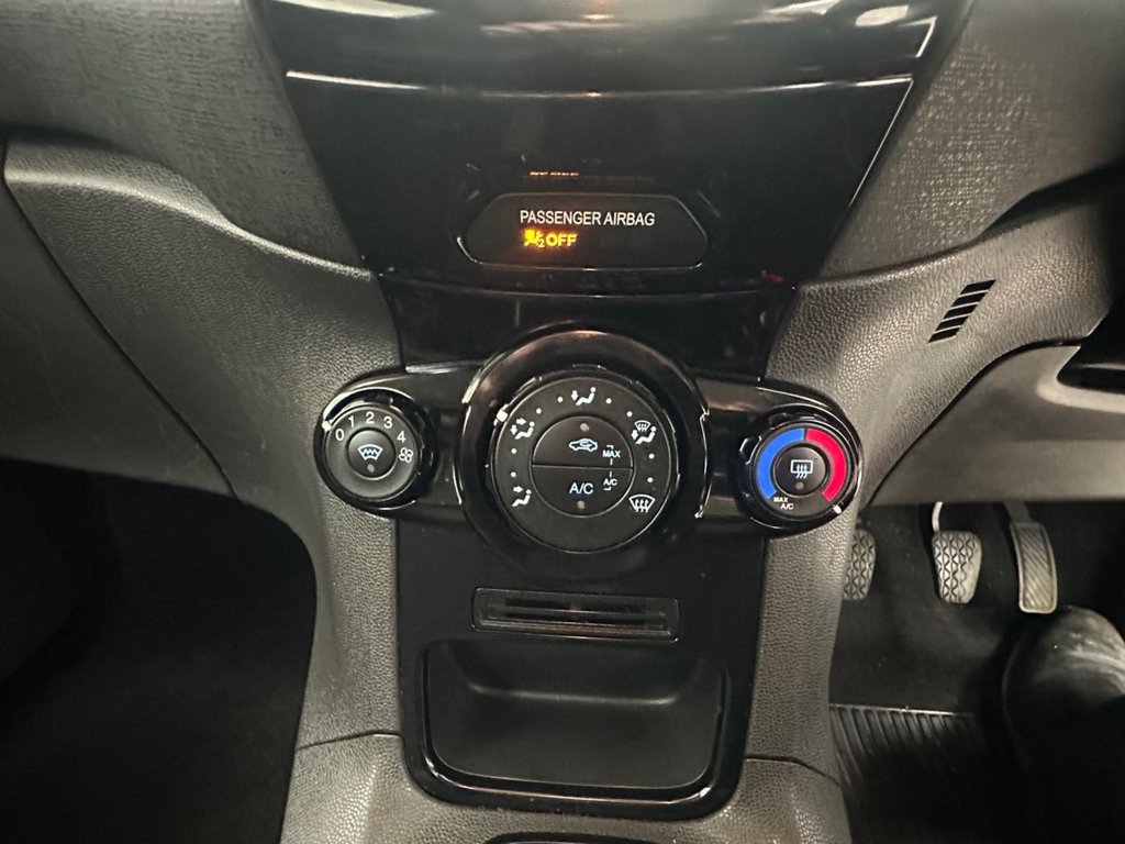 Used Ford Fiesta 2016 for sale - 77621060: Photo 40