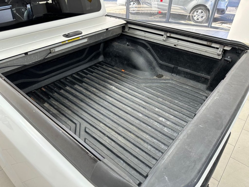 Used Nissan Navara 2016 for sale - 76333457: Photo 19