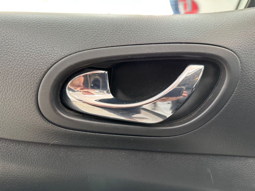 Used Nissan Navara 2016 for sale - 76333457: Photo 24