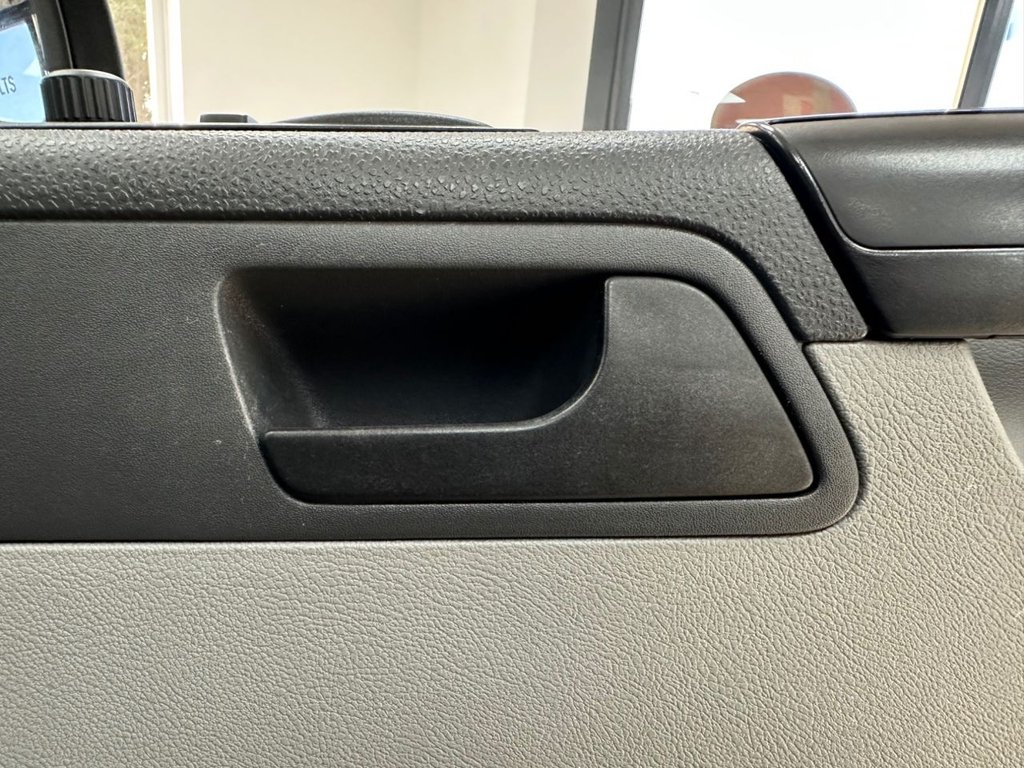 Used Volkswagen Transporter 2013 for sale - 76454217: Photo 34