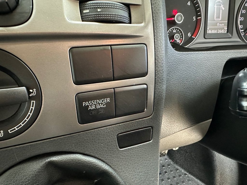 Used Volkswagen Transporter 2013 for sale - 76454217: Photo 48